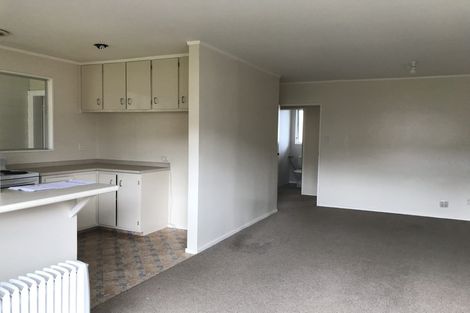 Photo of property in 63 Horokiwi Road West, Newlands, Wellington, 6037