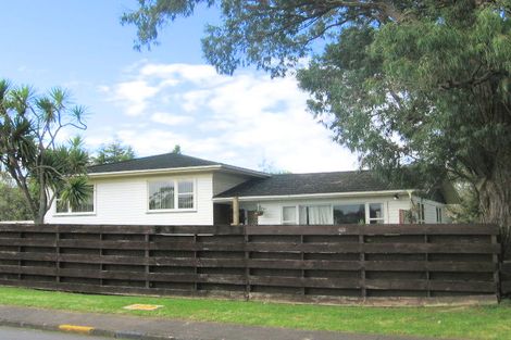 Photo of property in 36 Rehia Road, Massey, Auckland, 0614