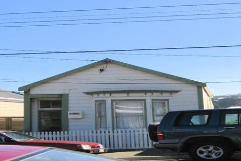 Photo of property in 28 Coromandel Street, Newtown, Wellington, 6021