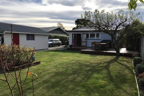 Photo of property in 80 Martin Avenue, Beckenham, Christchurch, 8023