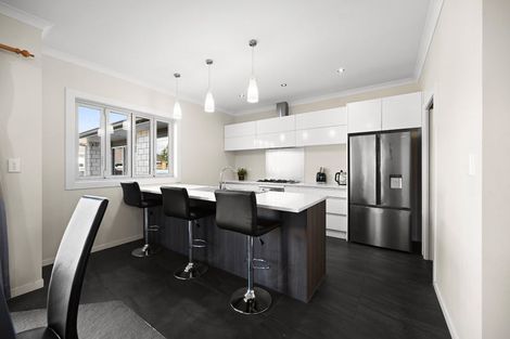 Photo of property in 27 Teatree Close, Huntington, Hamilton, 3210