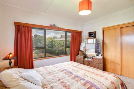 Photo of property in 28 Caxton Street, Onekawa, Napier, 4110