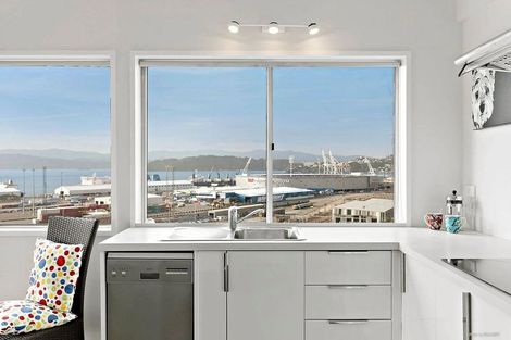 Photo of property in Mansfield Towers, 1 Grant Road, Thorndon, Wellington, 6011