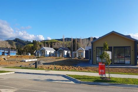 Photo of property in 62 Mataikokako Loop, Kawakawa Bay, 2585