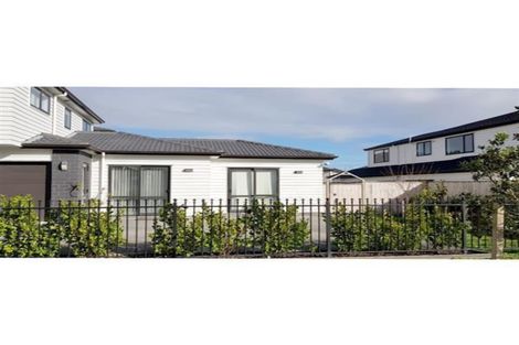 Photo of property in 15 Drumbuoy Drive, Flat Bush, Auckland, 2019