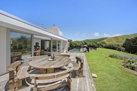 Photo of property in 654 Ohariu Valley Road, Ohariu, Wellington, 6037