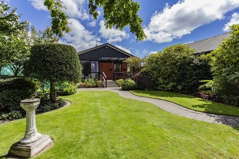 Photo of property in 10 Regent Avenue, Rangiora, 7400