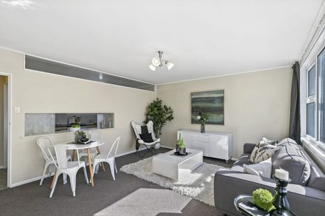 Photo of property in 55u2 Apu Crescent, Lyall Bay, Wellington, 6022