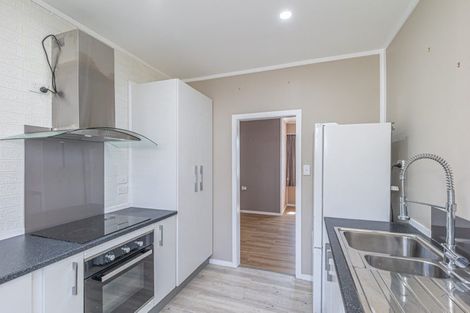 Photo of property in 31 Kawiu Road, Levin, 5510