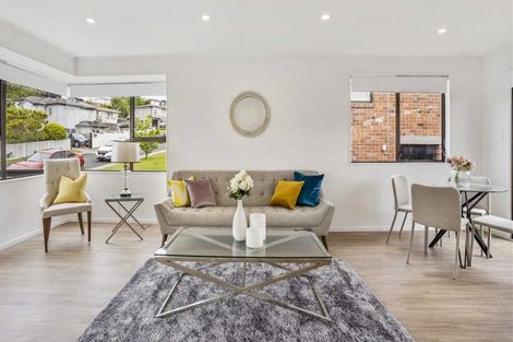 Photo of property in 1/1 Meadowvale Avenue, Forrest Hill, Auckland, 0620