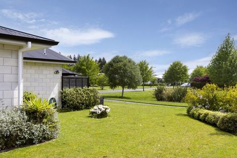 Photo of property in 11 Maison Way, Rangatira Park, Taupo, 3330