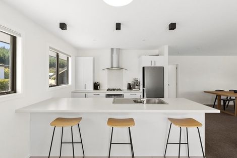 Photo of property in 52 Minaret Ridge, Wanaka, 9305