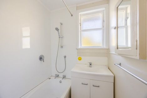 Photo of property in 34 Palmerston Road, Havelock North, 4130