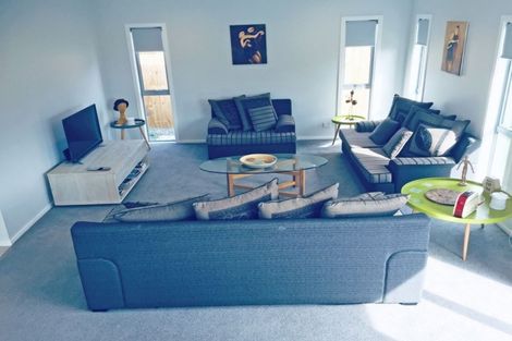 Photo of property in 18 Tarata Grove, Lansdowne, Masterton, 5810