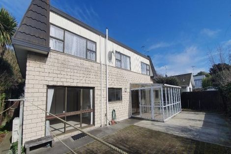 Photo of property in 11 Jamell Place, Avonhead, Christchurch, 8042