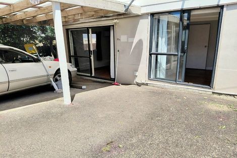 Photo of property in 1/30 Chislehurst Street, Henderson, Auckland, 0612