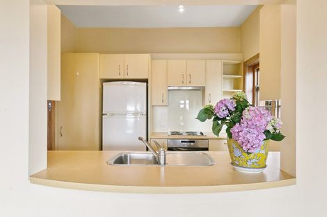 Photo of property in 9a Stowe Hill, Thorndon, Wellington, 6011