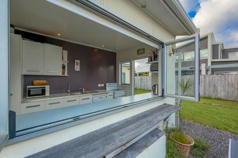Photo of property in 223b Ocean Road, Whangamata, 3620