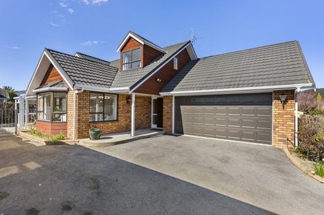 Photo of property in 3 Comeskey Grove, Elderslea, Upper Hutt, 5018