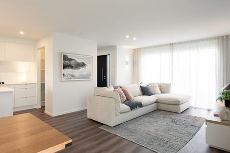 Photo of property in 84 Kiwitahi Road, Helensville, 0875