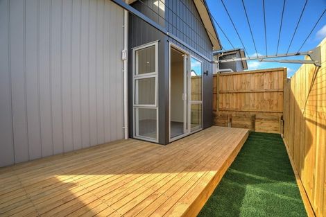 Photo of property in 37 Horokaka Street, Massey, 0614