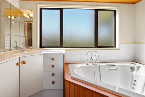 Photo of property in 12 Harrod Place, Rangiora, 7400