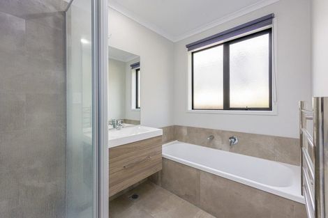 Photo of property in 1 Tuaraki Drive, Wellsford, 0900
