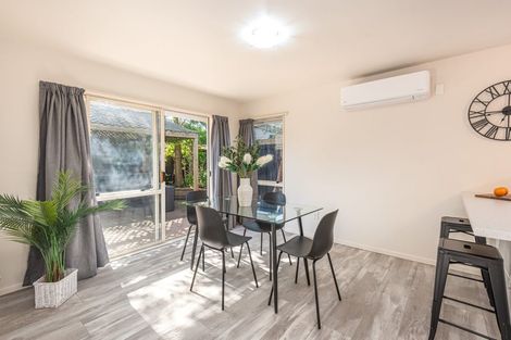 Photo of property in 116 Yaldhurst Road, Sockburn, Christchurch, 8042