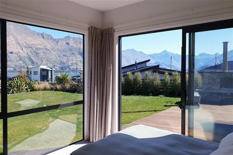 Photo of property in 6 Clutha Place, Wanaka, 9305