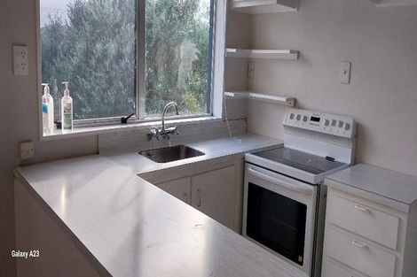 Photo of property in 218u8 Onepu Road, Lyall Bay, Wellington, 6022