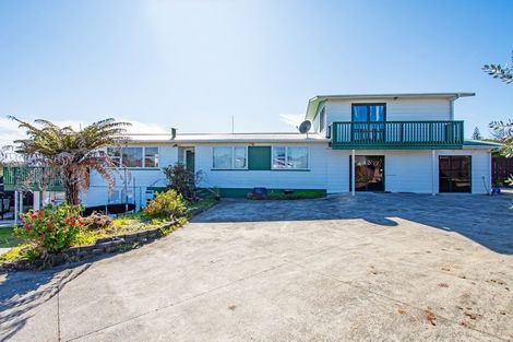 Photo of property in 581 Massey Road, Mangere, Auckland, 2022