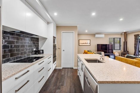 Photo of property in 11 Lewis Way, Poraiti, Napier, 4112