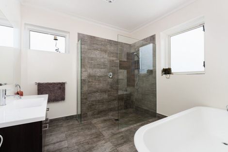 Photo of property in 159 Hagart-alexander Drive, Mosgiel, 9024