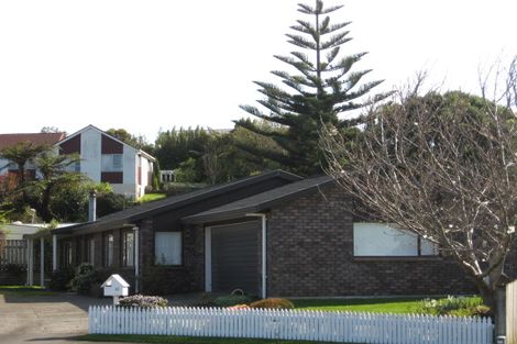 Photo of property in 10 Keats Place, Whalers Gate, New Plymouth, 4310