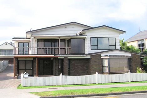 Photo of property in 4/19 The Parade, Bucklands Beach, Auckland, 2012