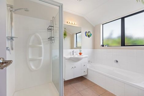 Photo of property in 9 Lark Place, Welcome Bay, Tauranga, 3112