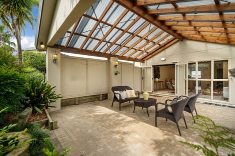 Photo of property in 27 Kinleith Way, Albany, Auckland, 0632
