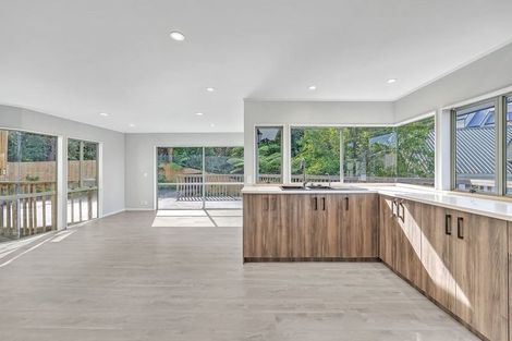 Photo of property in 2/33 Penguin Drive, Murrays Bay, Auckland, 0630