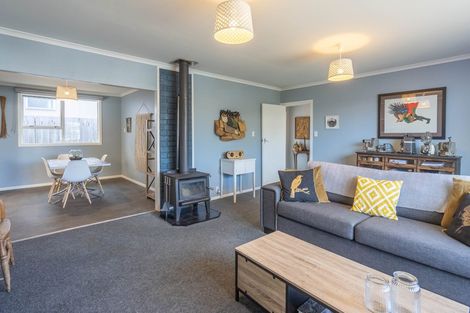 Photo of property in 16 Kaka Road, Raumati Beach, Paraparaumu, 5032