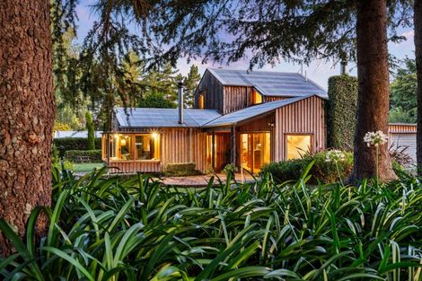 Photo of property in 16 Miller Street, Otane, 4202