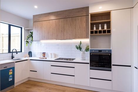 Photo of property in 29a Biokovo Street, Massey, Auckland, 0614