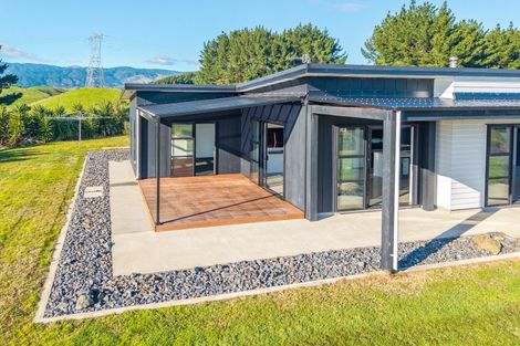 Photo of property in 9 Kristin Place, Manakau, Levin, 5573