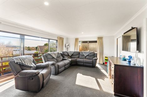 Photo of property in 28 Brandon Street, Otaki, 5512