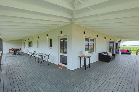 Photo of property in 10 Tui Glen Drive, Levin, 5571