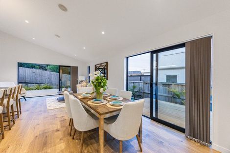 Photo of property in 40 Taikura Avenue, Red Beach, 0932