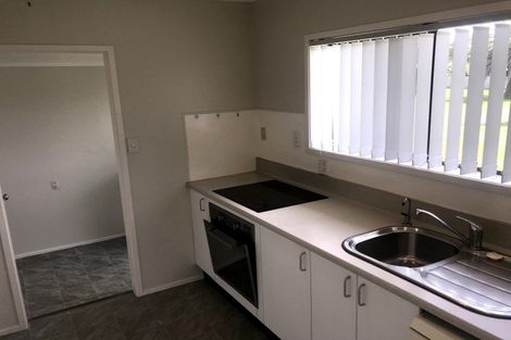 Photo of property in 2/10 Kentigern Close, Pakuranga, Auckland, 2010