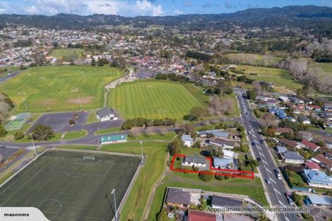 Photo of property in 106 Seymour Road, Sunnyvale, Auckland, 0612