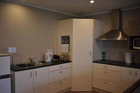 Photo of property in 6 Glendavar Street, Berhampore, Wellington, 6023