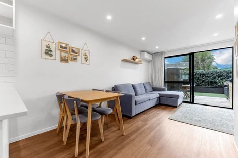 Photo of property in 12 Bei Road, Papakura, 2110