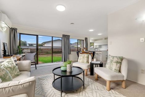 Photo of property in 2/83 Gloucester Road, Mount Maunganui, 3116
